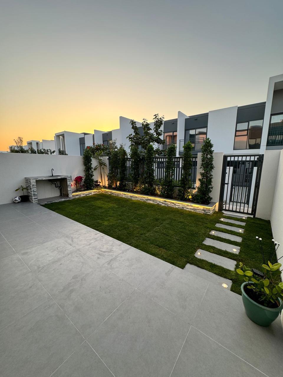 LAQEEM Food Products